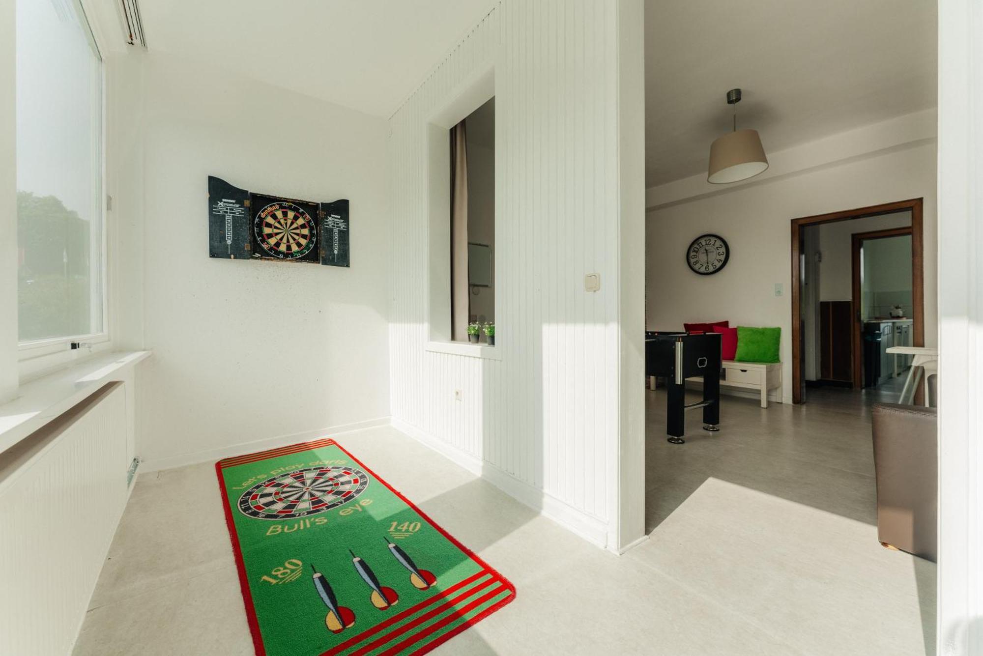 Haus Sonnblick - Gruppenhaus - Bis Zu 42 Personen - Grosser Gemeinschaftsbereich - Billiard - Soccer - Dart - Garten