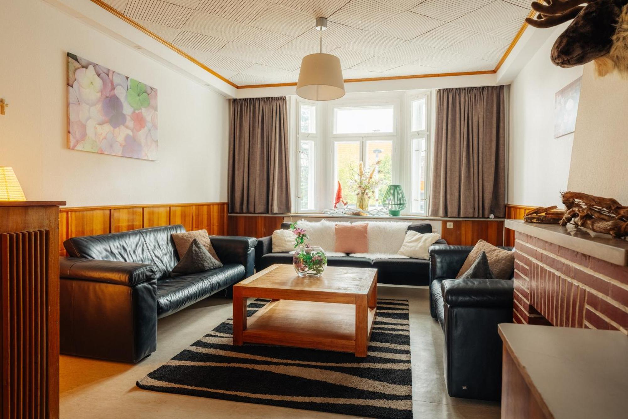 Haus Sonnblick - Gruppenhaus - Bis Zu 42 Personen - Grosser Gemeinschaftsbereich - Billiard - Soccer - Dart - Garten * Браунлаге